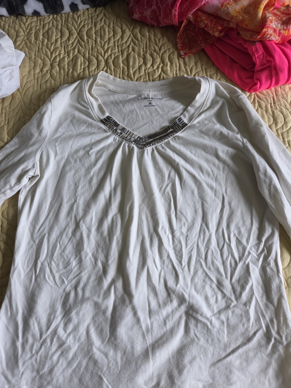 Embellished V-Neck Long Sleeve Tee - White